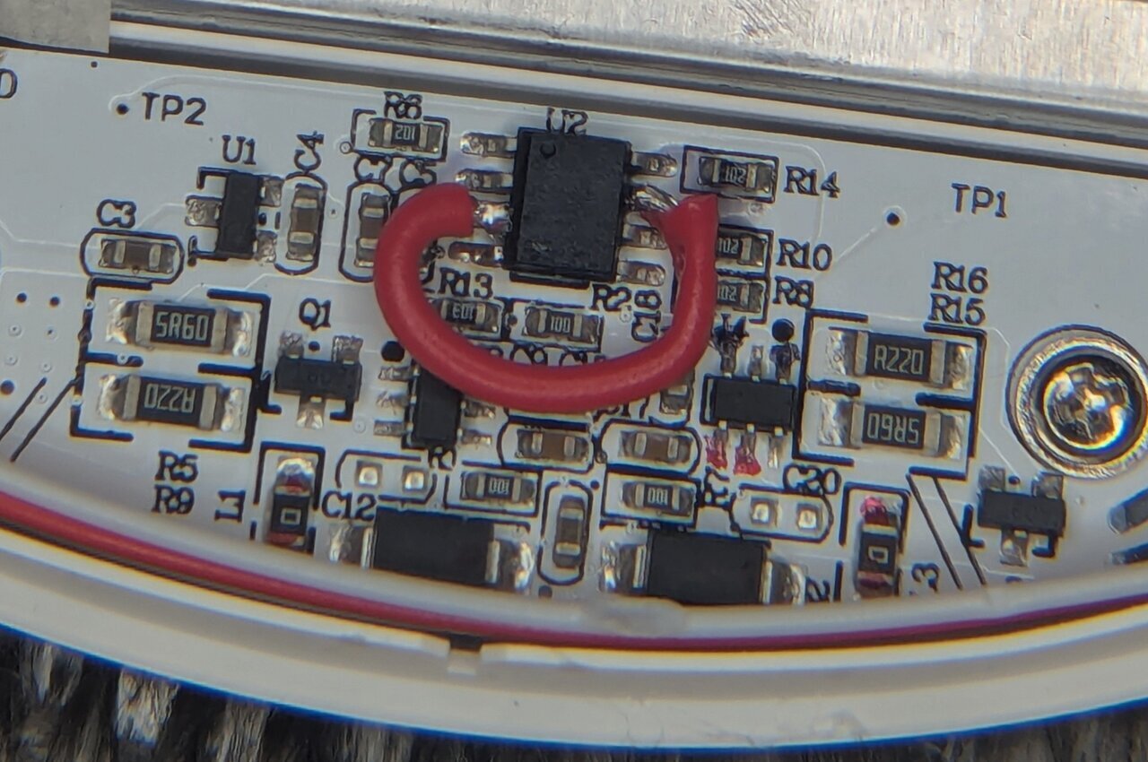 Bodge wire soldered across pins on U2