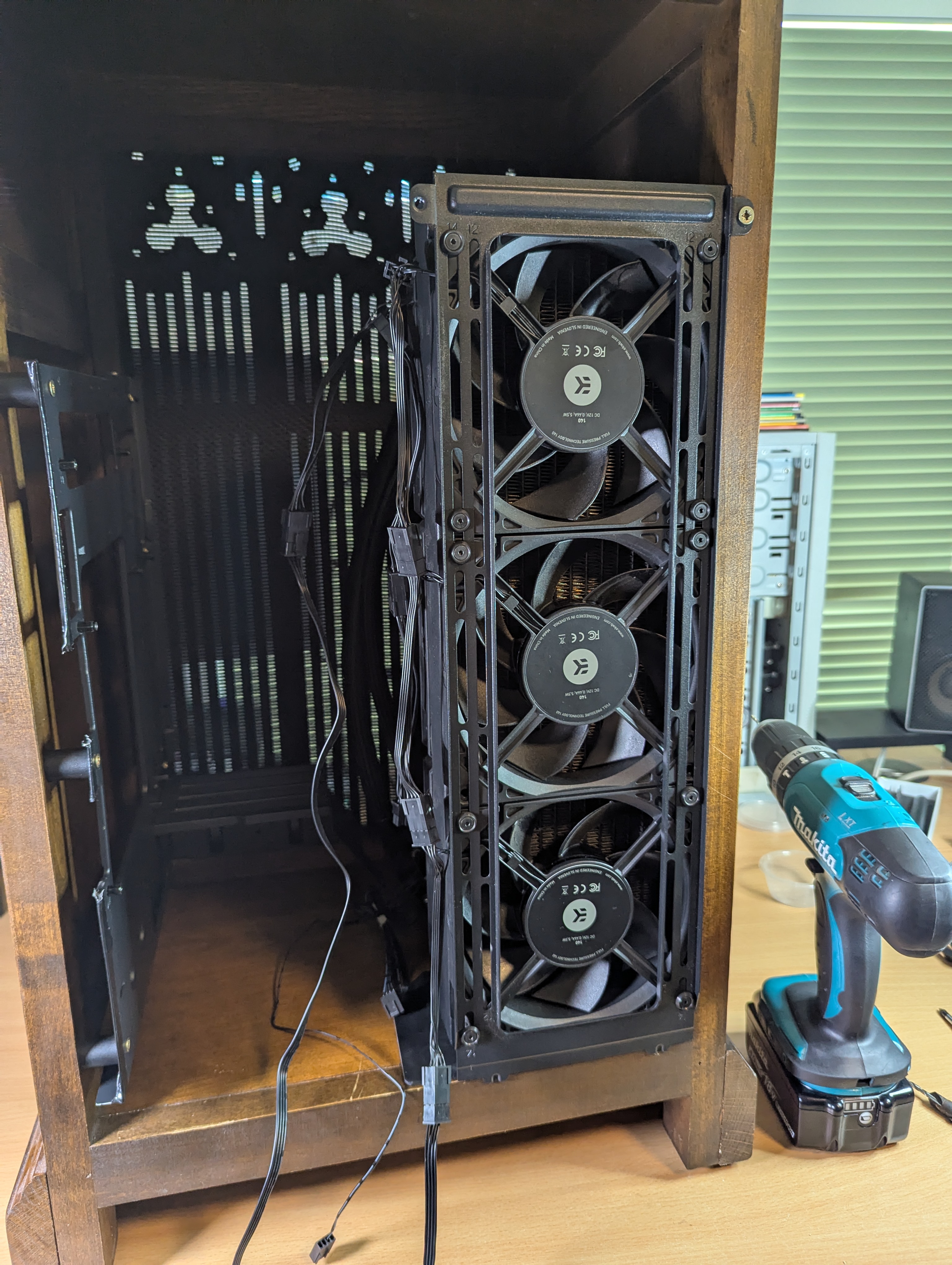 Cooler mounting